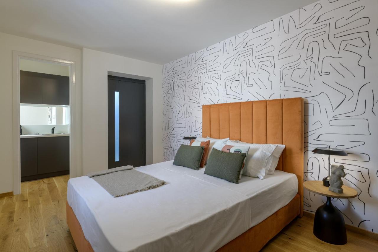 Meno Suite With Private Terrace - Jaccuzzi, Acropolis View Athens Ngoại thất bức ảnh